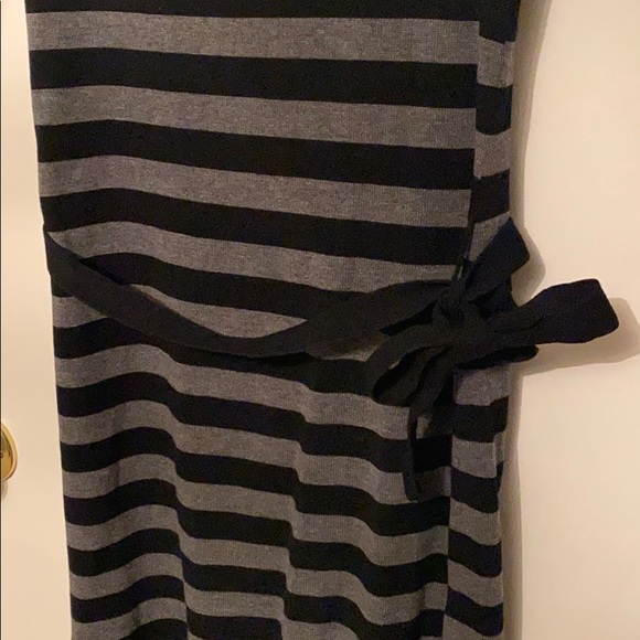 Sleeveless stripe sweater dress - Picture 3 of 3